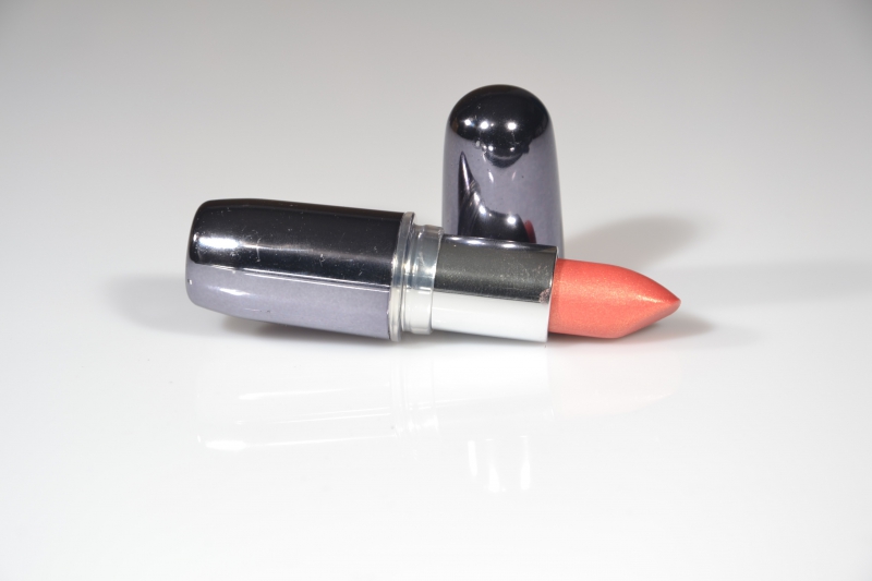 esthetique-PIERLAS-min_lipstick-273109